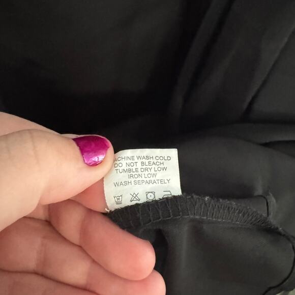 Unbranded Black Crochet Neckline Cold Shoulder Top Plus Size 2X Spandex Blend - Picture 7 of 8